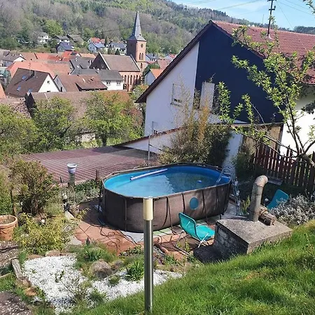 Romantisch, rustikal, Pool, Haustiere willkommen Ferienhaus